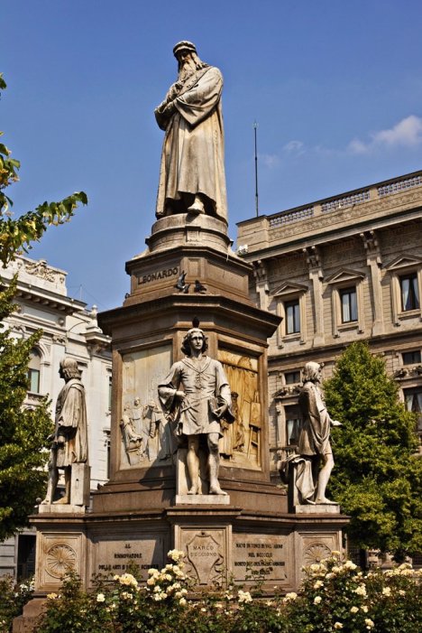Leonardo Da Vinci Statue, Milan, Lombardy, Italy