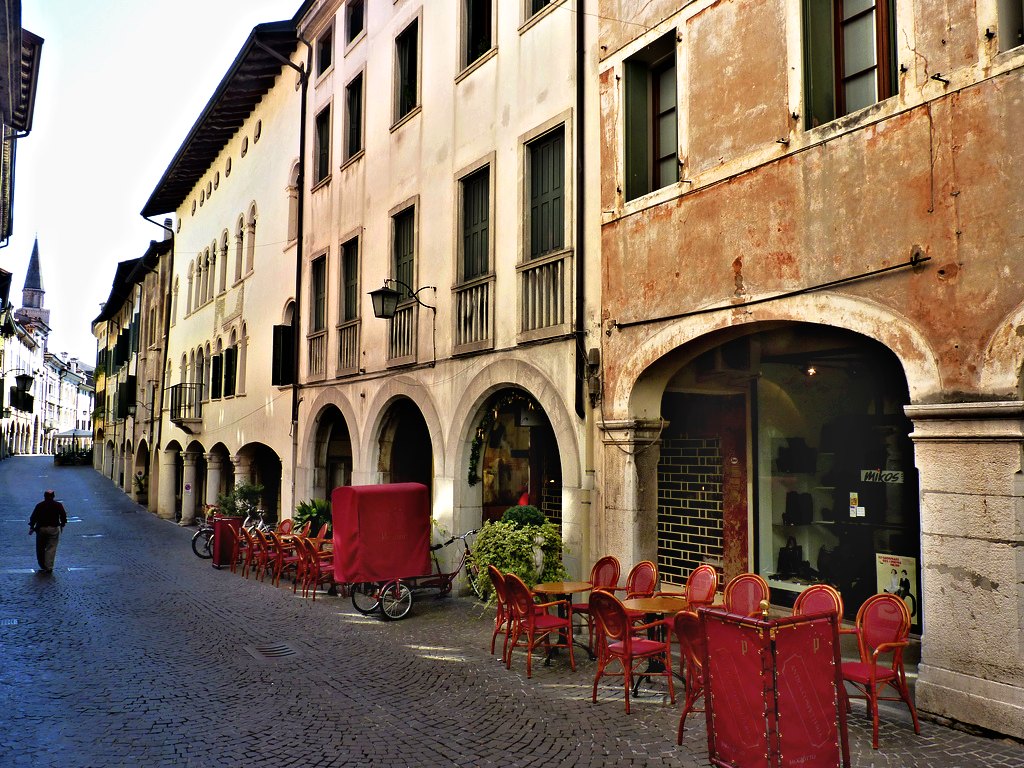 Corso Vittorio Emanuele, Pordenone, Friuli-Venezia Giulia, Italy