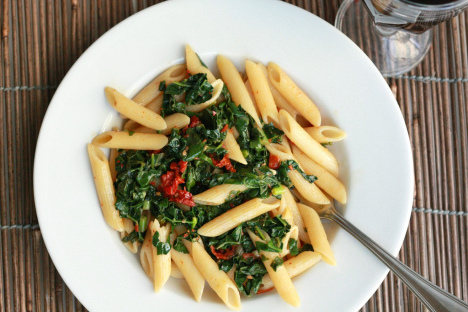 Penne Pasta with Kale & Sun-Dried Tomatoes