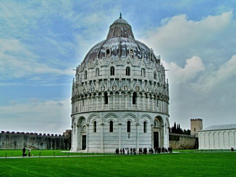 Pisa Baptistry, Tuscany, Italy